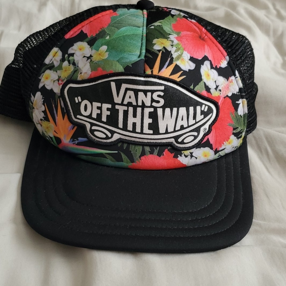 Vans Off The Wall Floral Trucker Hat
